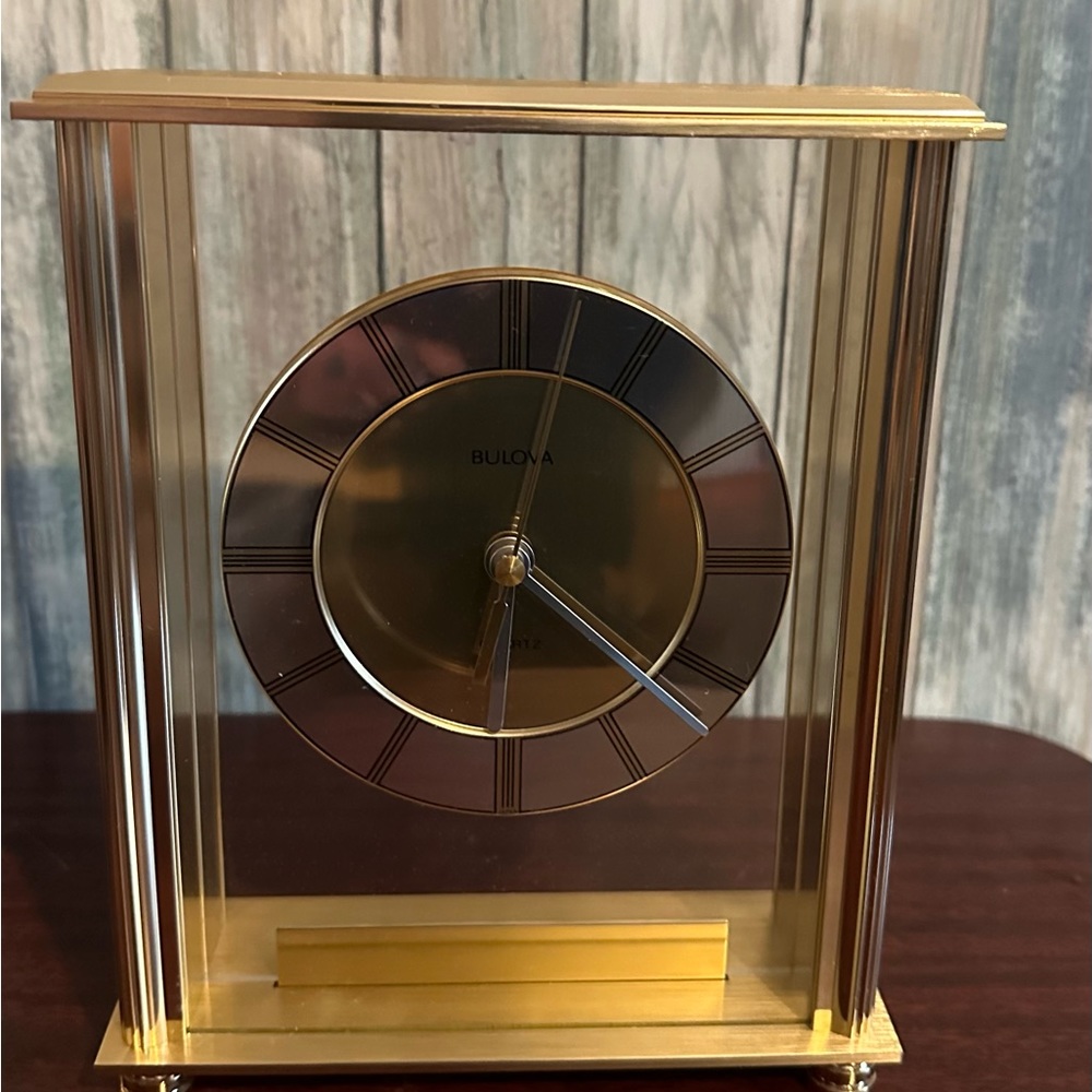 Vintage Bulova Quartz Brass Mantel Clock